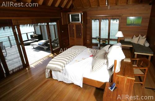 Hilton Maldives Resort & Spa 12